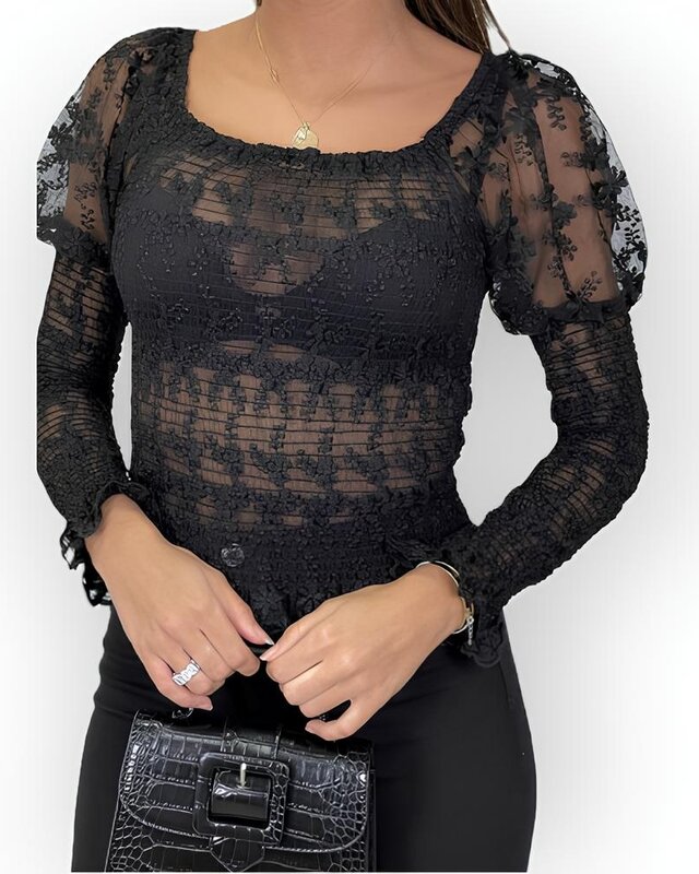 Veya – Zwarte Kanten Bodycon Top met Boothals - Pofschouders