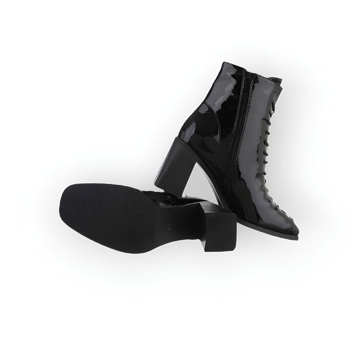 Nina – Glanzende Enkellaarsjes van Imitatie Lakleer