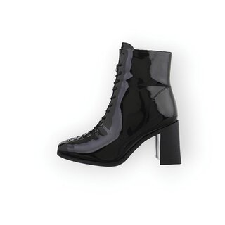 Nina – Enkellaarsjes – Lak - Blokhak