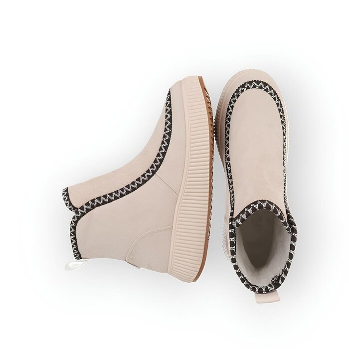 Seleste – Suedine Enkelboots met Contrasterend Sierstiksel en Luxe Afwerking