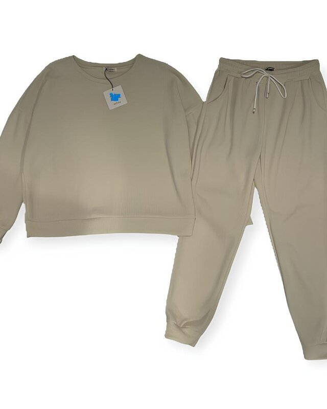 Lysa – Tweedelige Set – Ribfluwelen Trui - Broek