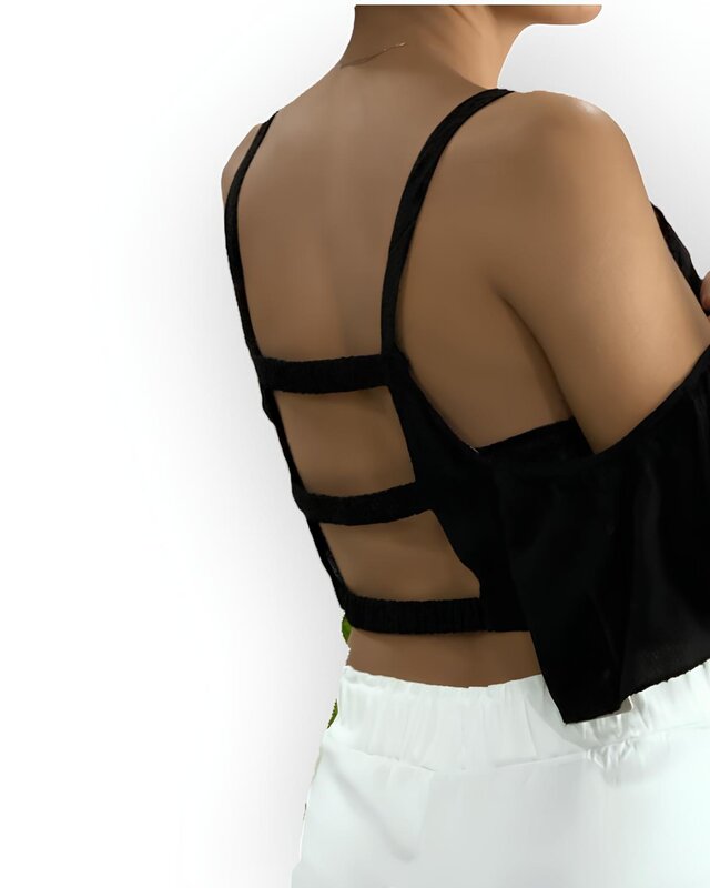 Flora – Off-Shoulder Top met Geborduurde Bloemen en Open Rug