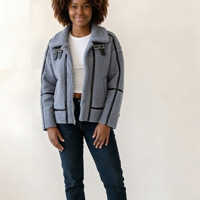 Tessia – Pilotenjack Van Teddystof Met Imitatieleer Accenten