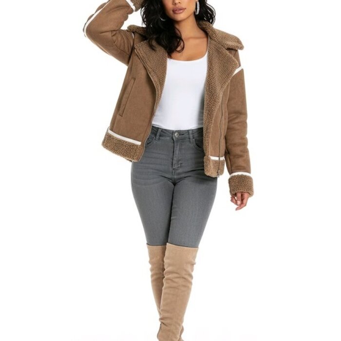 Elvara – Beige Pilotenjas Met Teddy Fleece Voering en Leren Details