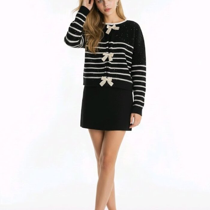 Veloura – Gestreepte Trui Met Pailletten en Fluwelen Strikken