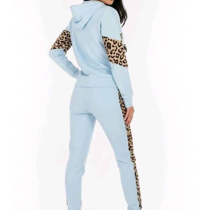 Anja - Set 2-Delig Jogging Suit - Luipaard - Sky Blue