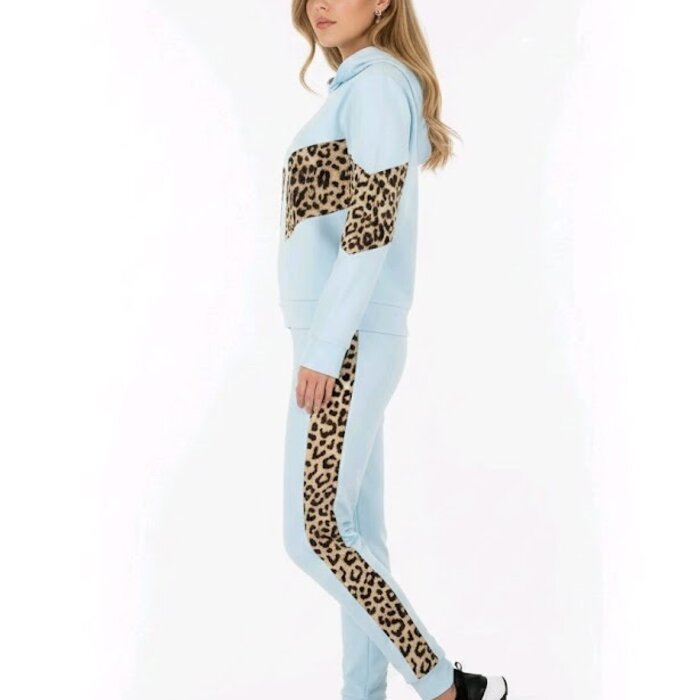 Anja - Set 2-Delig Jogging Suit - Luipaard - Sky Blue