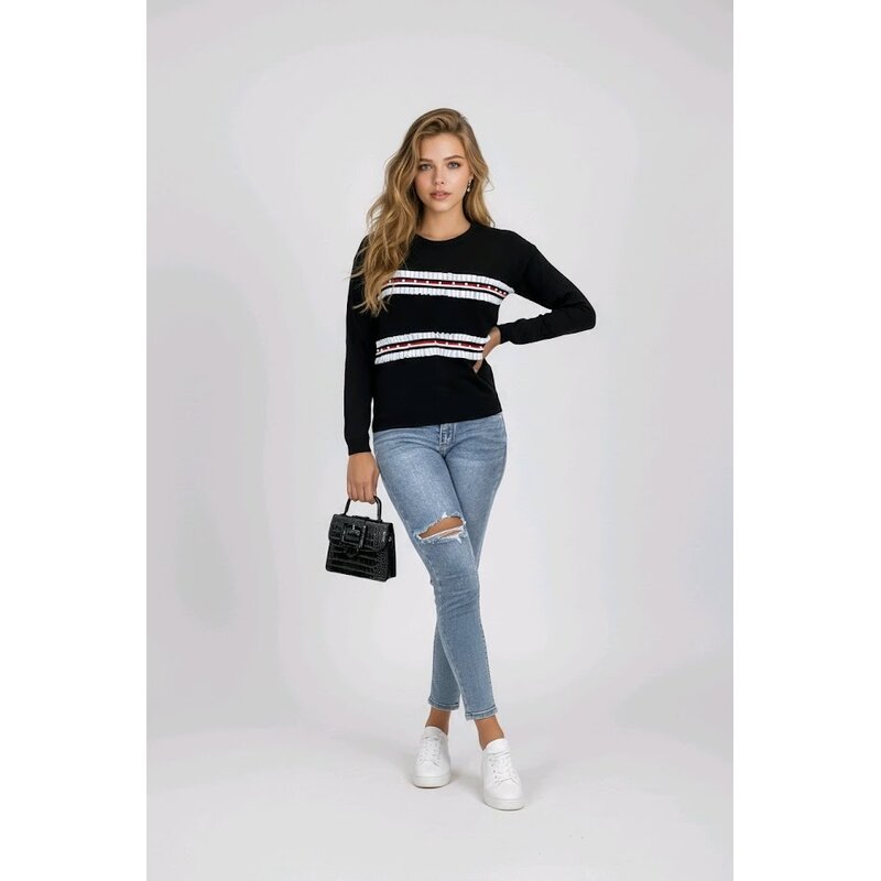 Serina – Elegante Zwarte Trui Met Parel Details