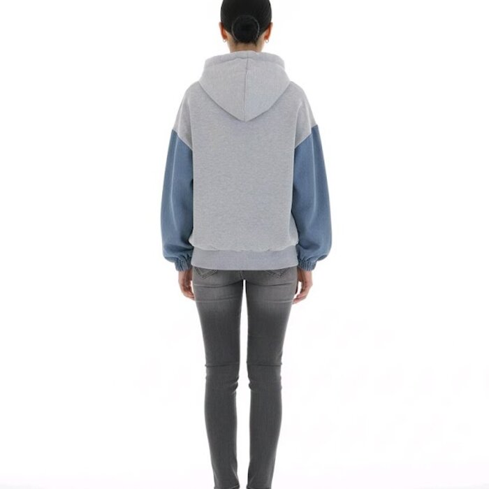 Zanvora – Sweater Met Denim Mouwen En Capuchon