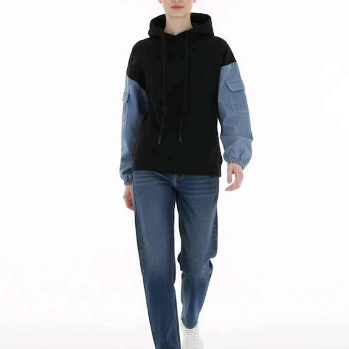 Zanvora – Sweater Met Denim Mouwen En Capuchon