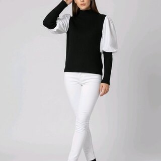 Kaelina – Zwart Wit Pof Trui