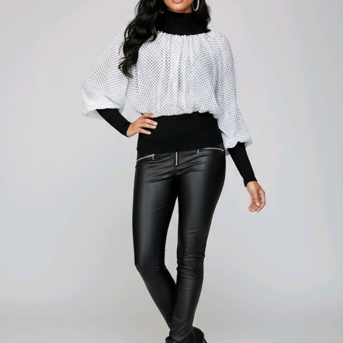 Dalina – Zwart-Witte Blouse Sweater Met Pofmouwen