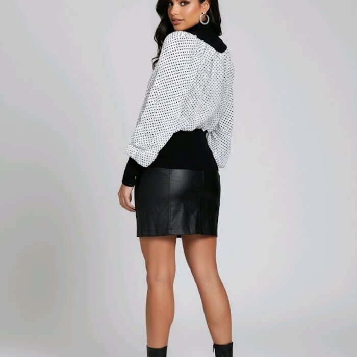 Dalina – Zwart-Witte Blouse Sweater Met Pofmouwen