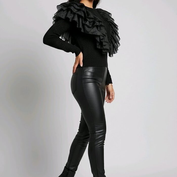 Marilou – Zwarte Trui Met Drie Lagen Ruches
