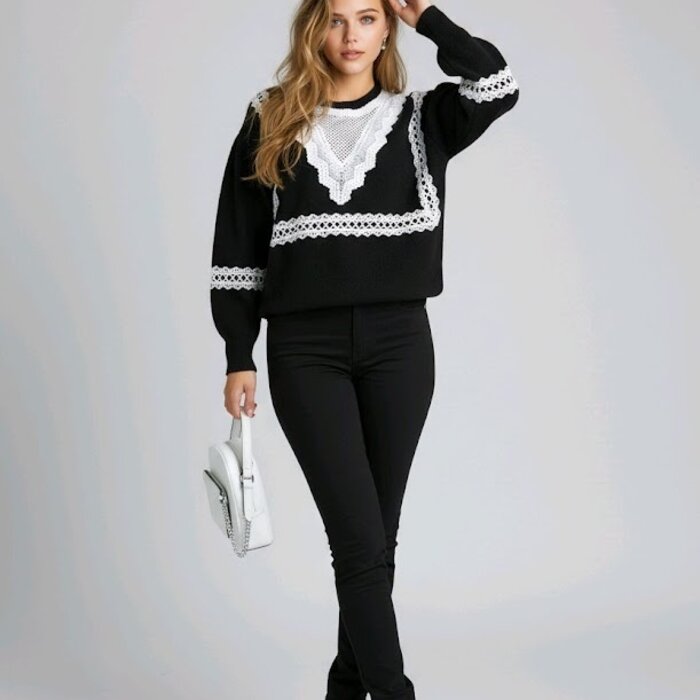 Aveline – Trui Met Witte Broderie Details