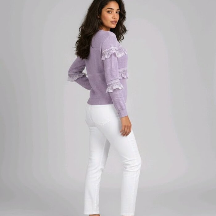 Calyra – Lila Trui Met Kanten Ruches En Gelaagde Mouwen