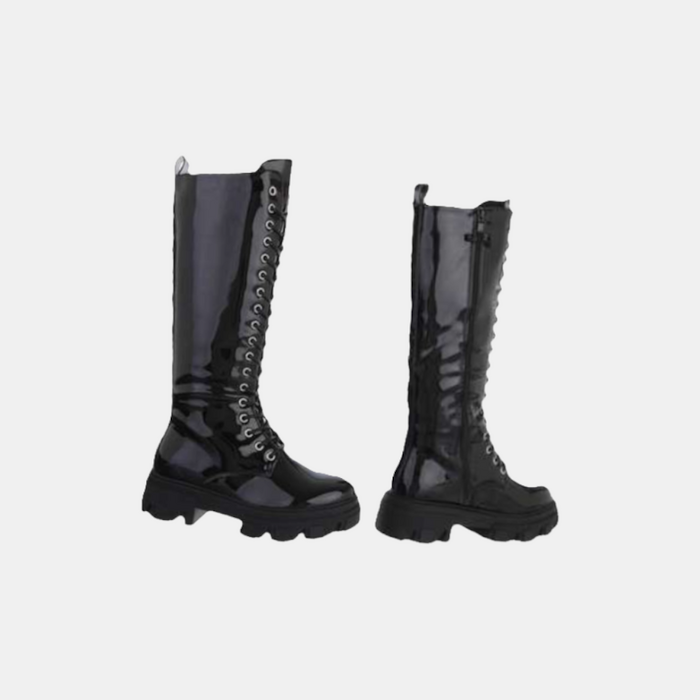 Nova – Lakzwarte Veterboots Met Kettingdetails