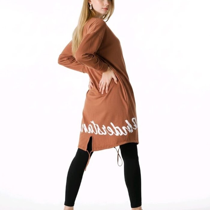 Nova – Camel Lang Vest Met Tekstdetail