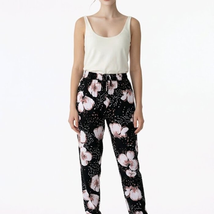 Flora – Zwart Roze Bloemen Broek Met Elastische Taille