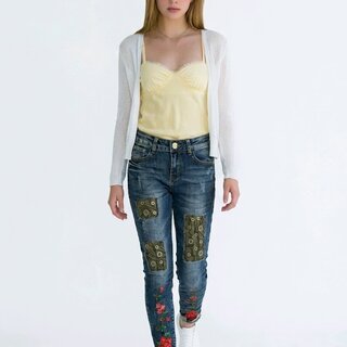 Roxie – Studded Flower Jeans