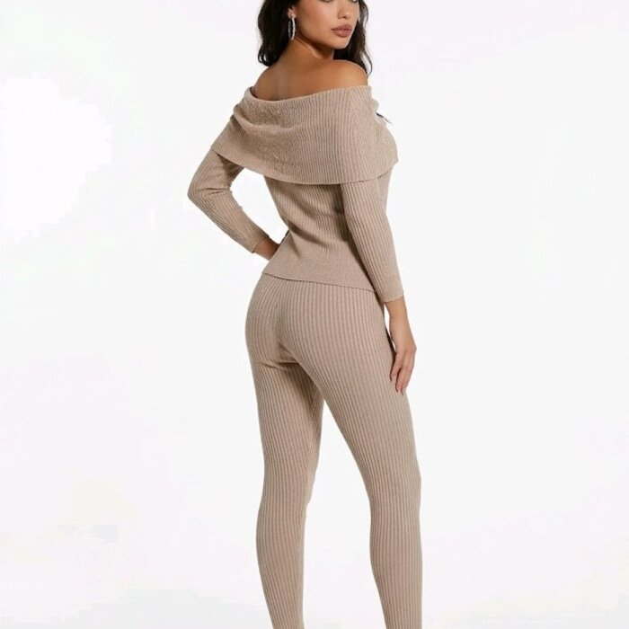 Maé – Tweedelige Set – Ribbelstructuur  - Off-Shoulder Top