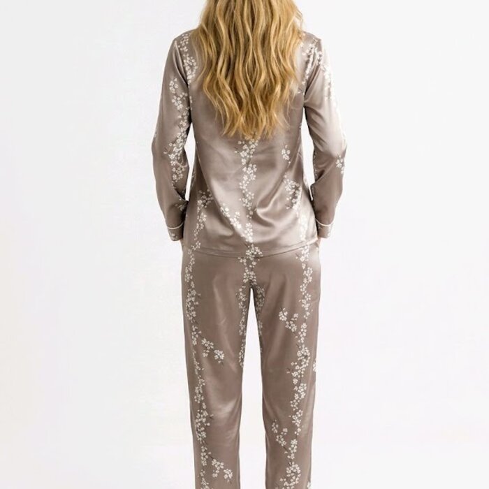 Selena Bloesem | Satijnen Pyjama Set – Champagnekleur
