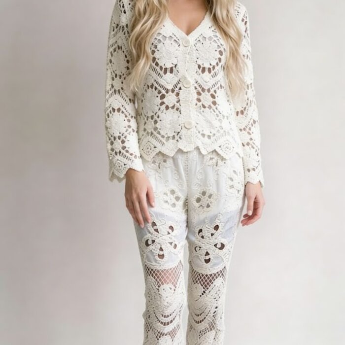 Inara –  Broderie  Broek - Bloemen Design