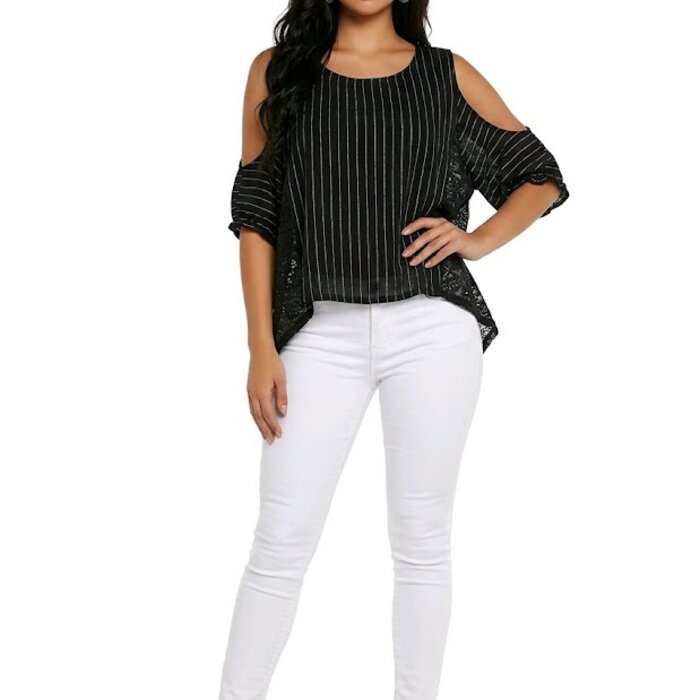 Zyrelle – Zwarte Off-Shoulder Top met Broderie en Zilverdraad