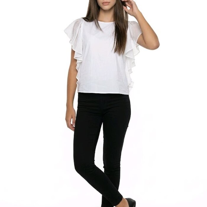 Celestia – Witte Top met Tule Mouwen en Ruffles