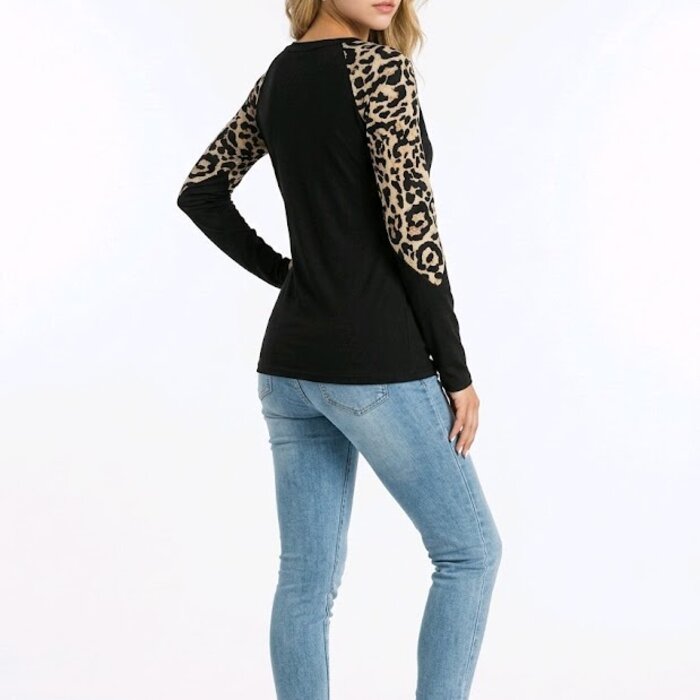 Leovira – Top - Luipaard Mouwen