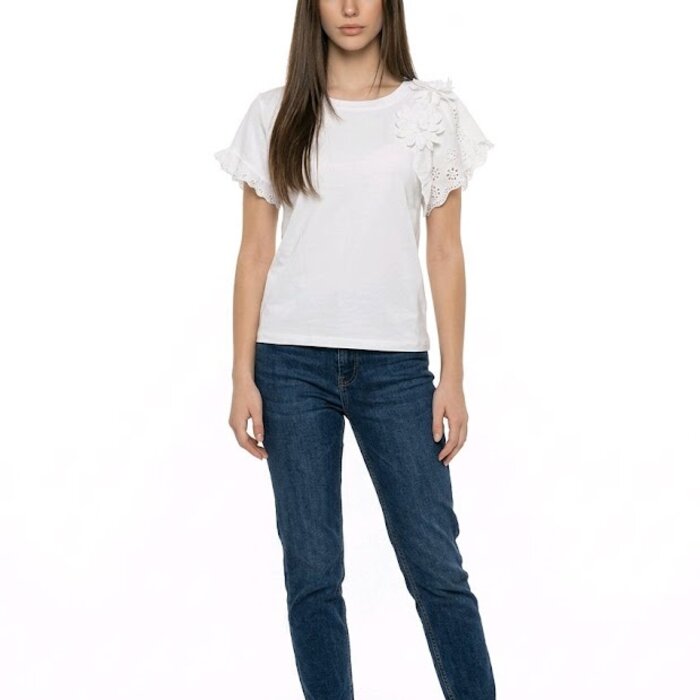 Dames T-shirt -  Broderie - Bloem -Ruffel
