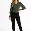 Tara – Groene Top – Transparante - Bolletjesdetail