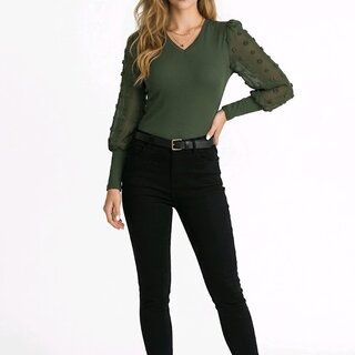 Tara – Groene Top – Transparante - Bolletjesdetail