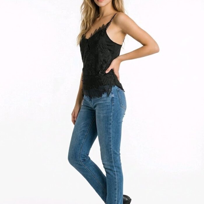 Calivra Top - Geborduurd Kant