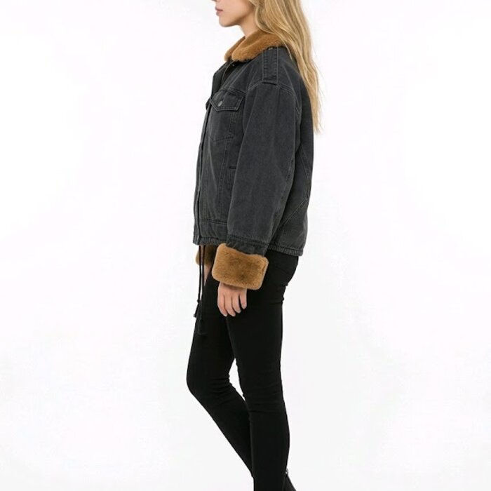 Queen Spijkerjack - Faux Fur – Warme Camel Tint & Trendy Look