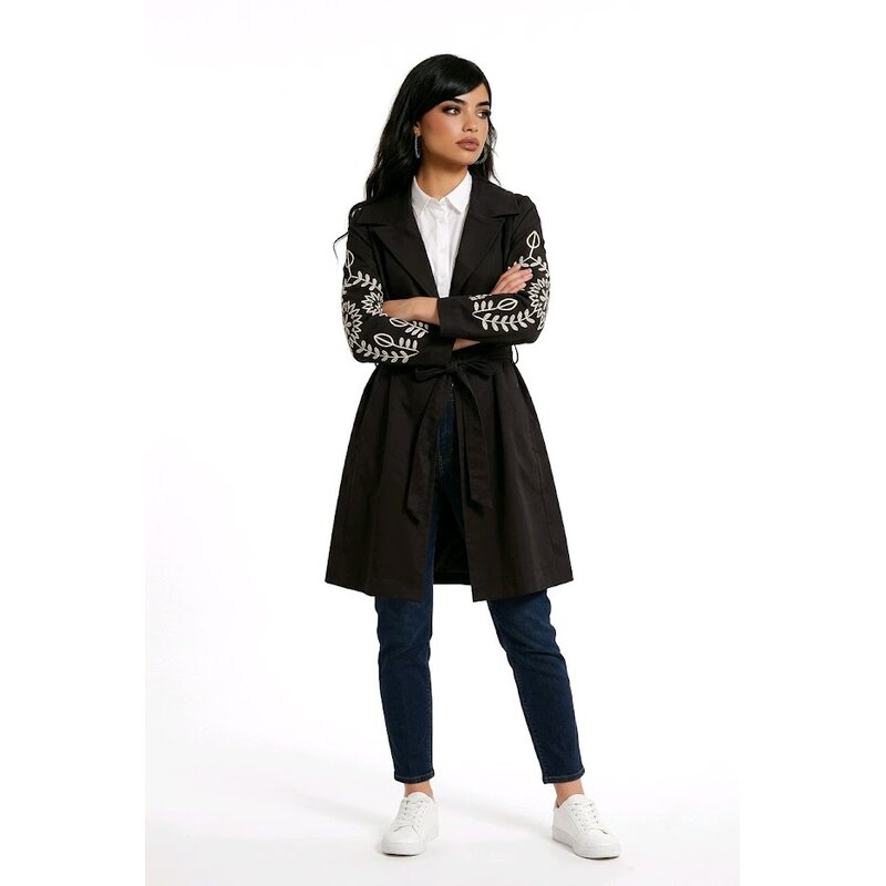 Lena – Trenchcoat Met Geborduurde Mouwen