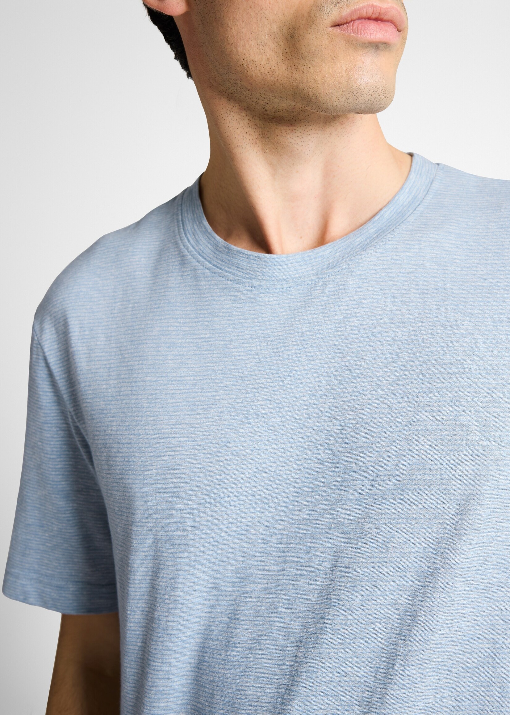 1050180 FINE STRIPED T-SHIRT