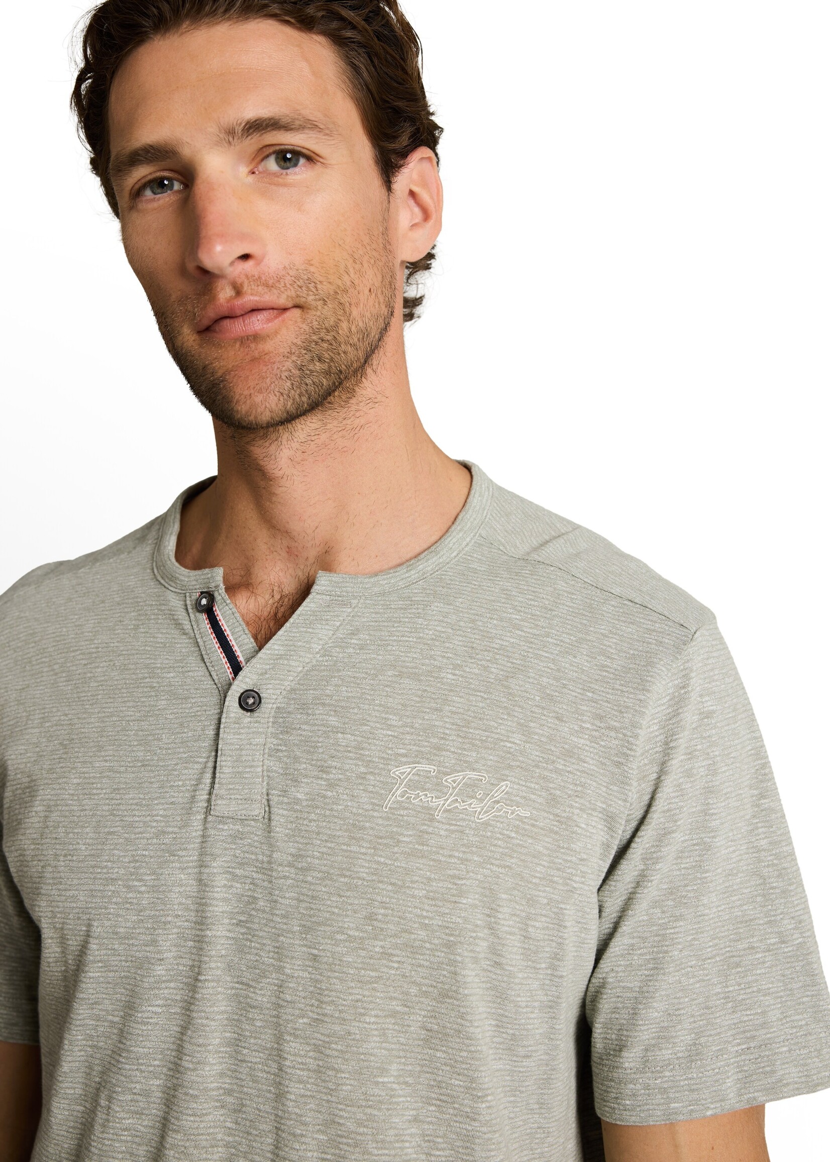 1050182 FINE STRIPE SERAFINO