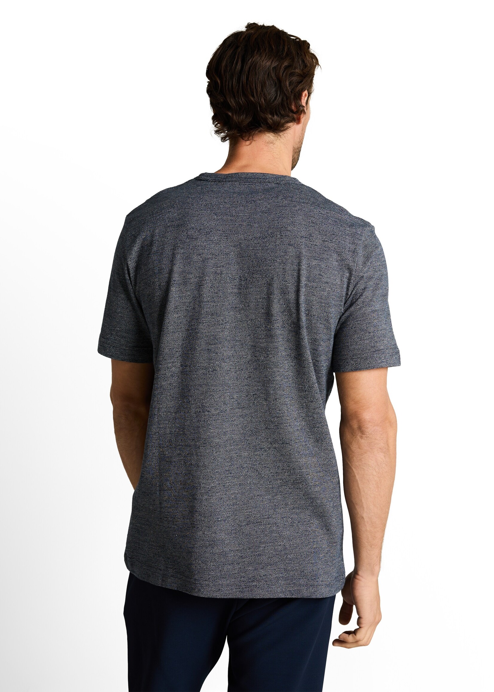 1050601 DETAILED FINE STRIPED T-SHIRT