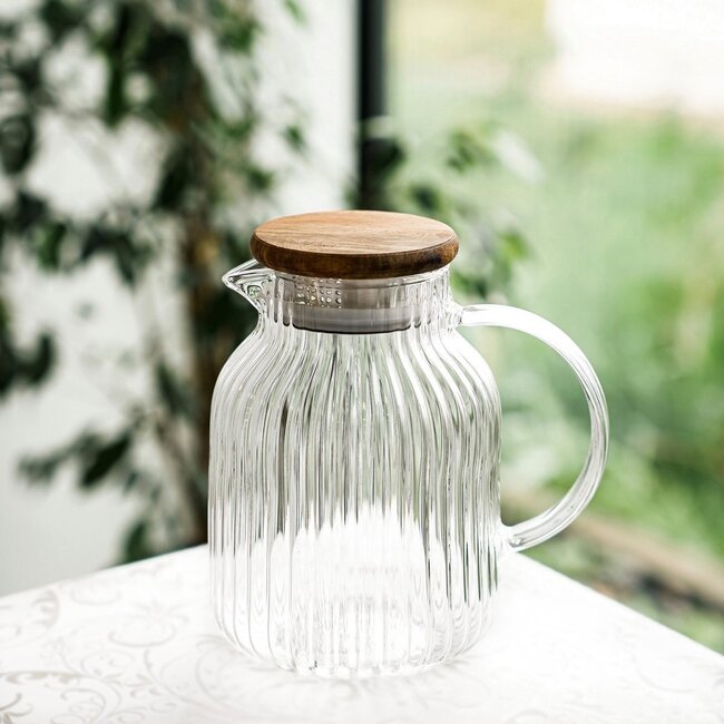 Almina Almina | Luana Carrafa