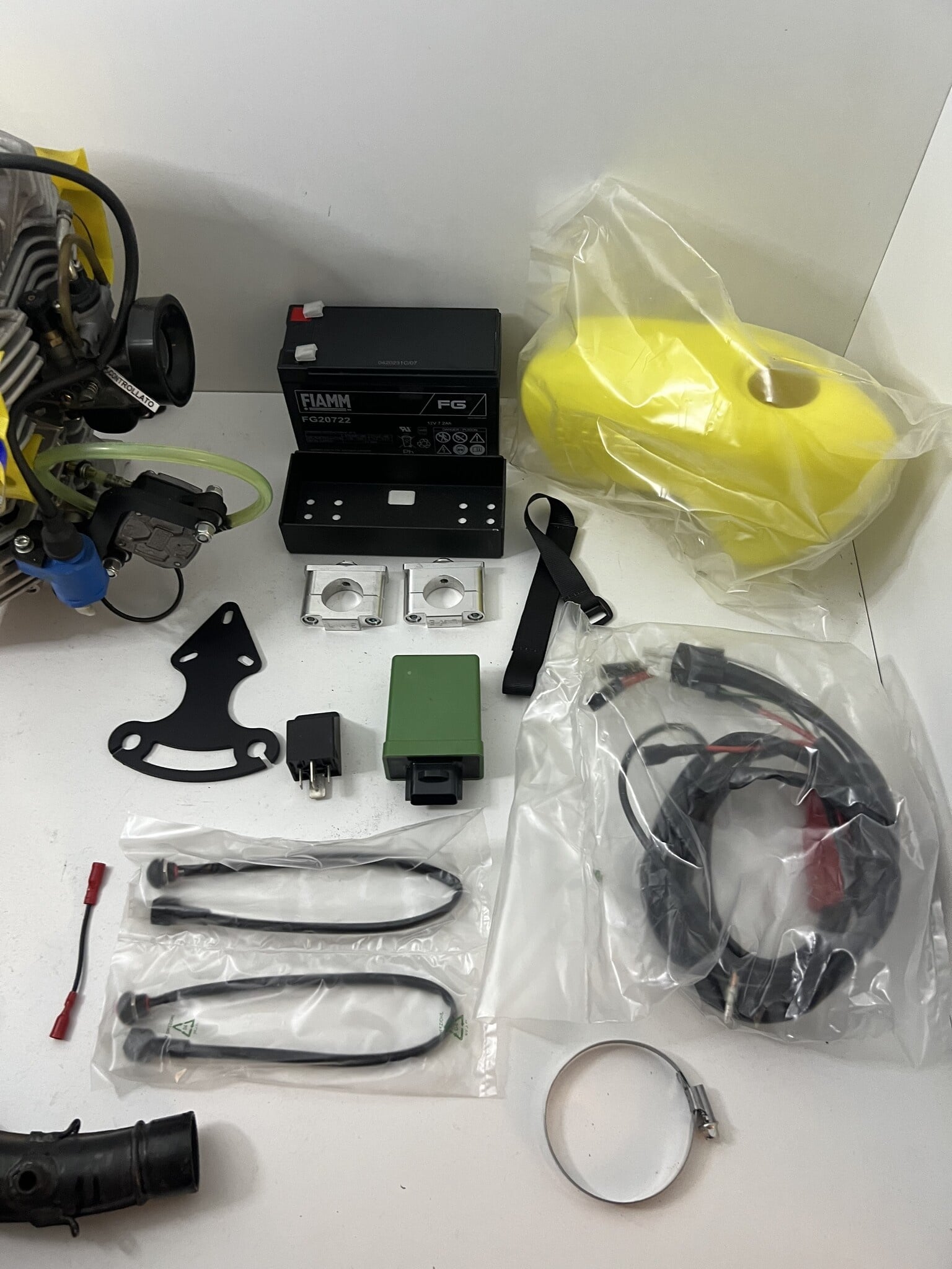 LKE Gebruikt HTL LKE R14 60CC compleet