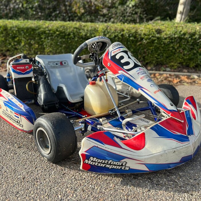 Gebruikt OTK Kosmic Met Rotax Senior EVO 1 en Mychron Laptimer
