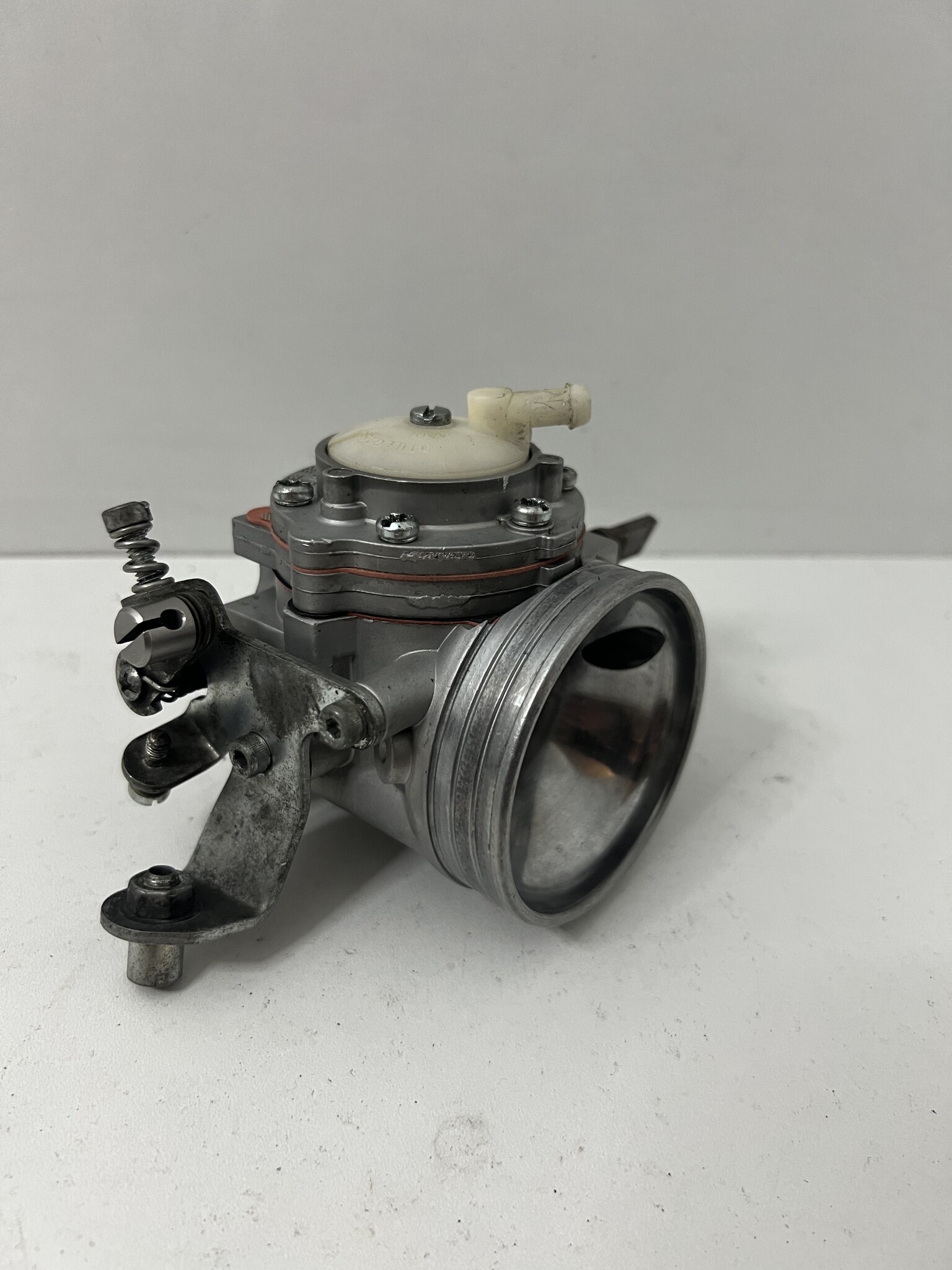 Gebruikt Iame X30 / Tillotson HW / 27 A carburateur gereviseerd