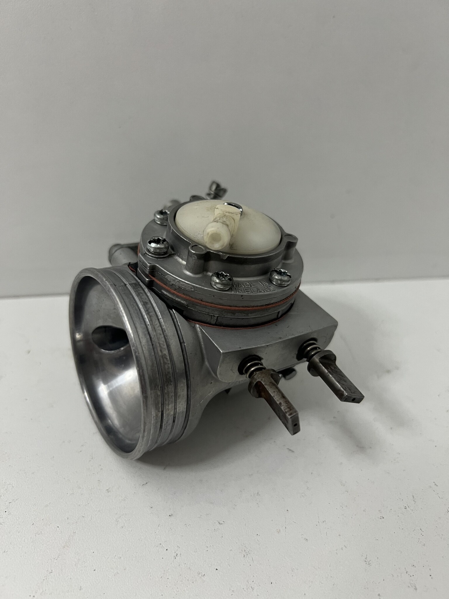 Gebruikt Iame X30 / Tillotson HW / 27 A carburateur gereviseerd