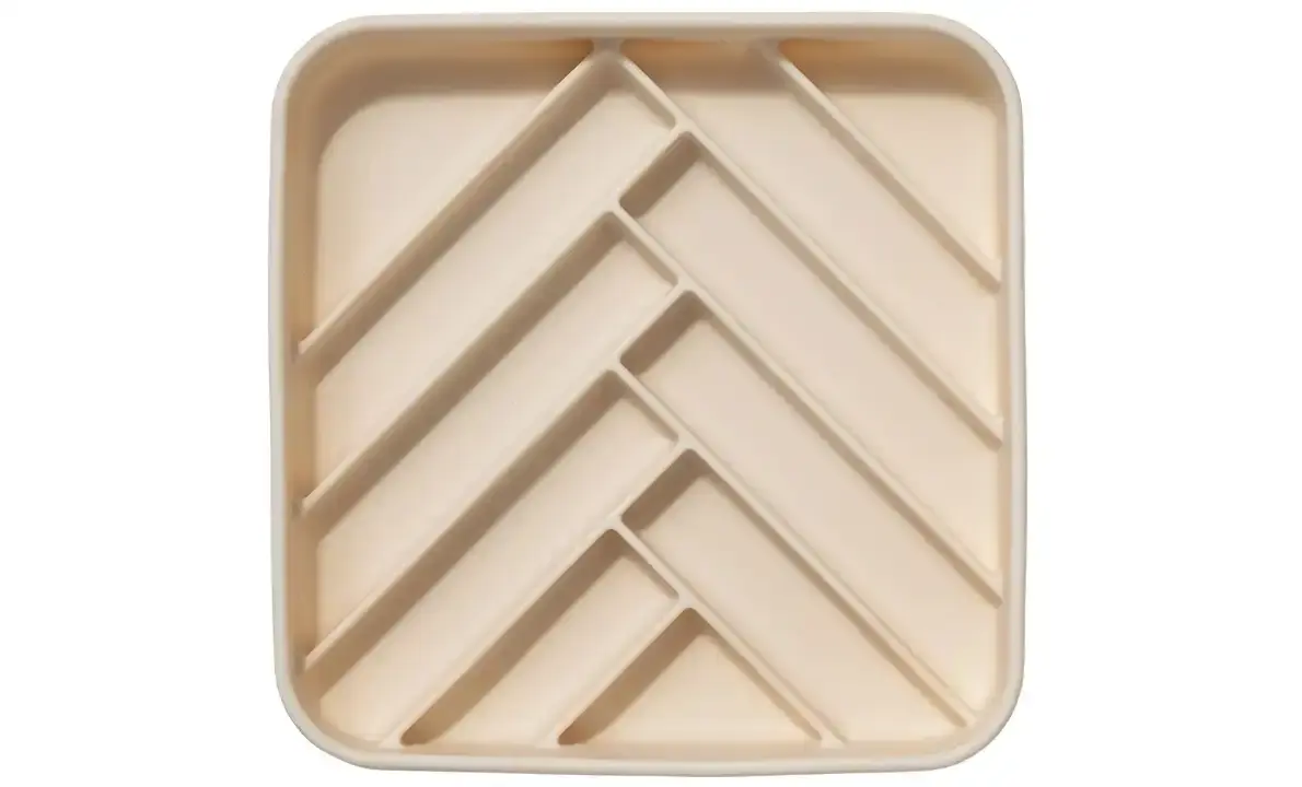 Dogged Chevron Slowfeeder Bowl