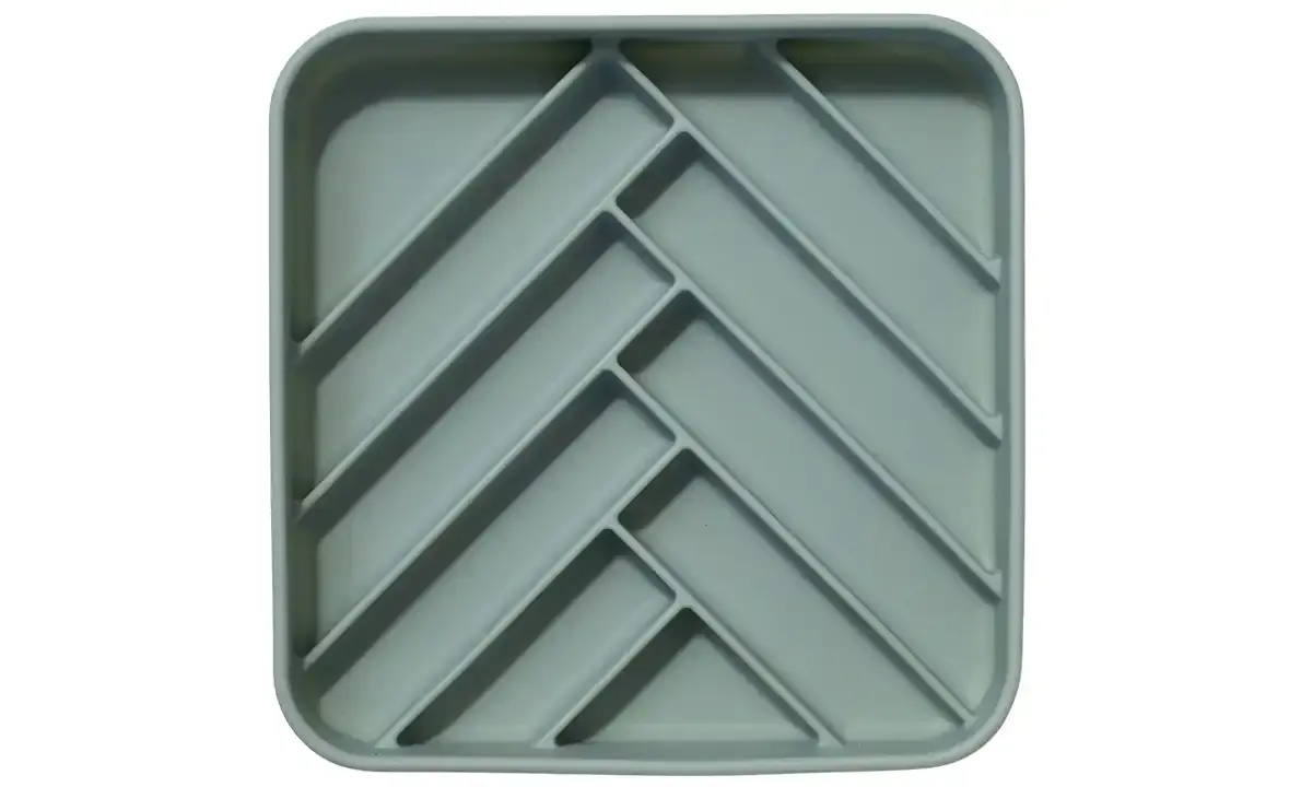 Dogged Chevron Slowfeeder Bowl