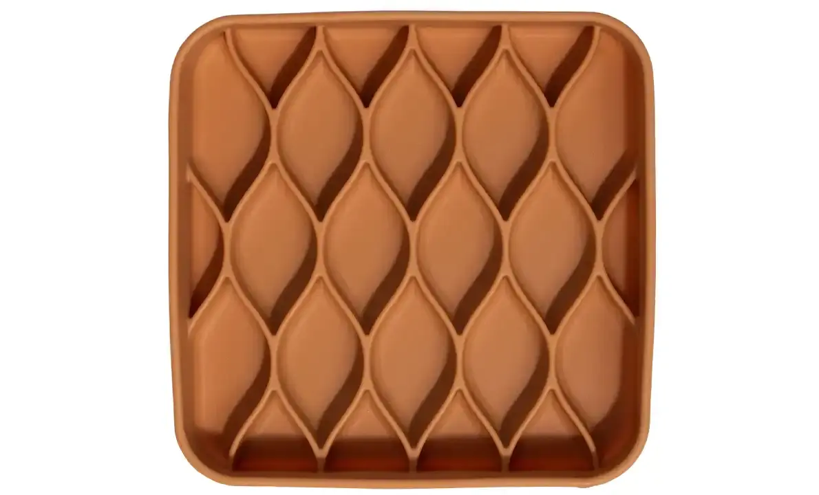 Dogged Argyle Slowfeeder Bowl