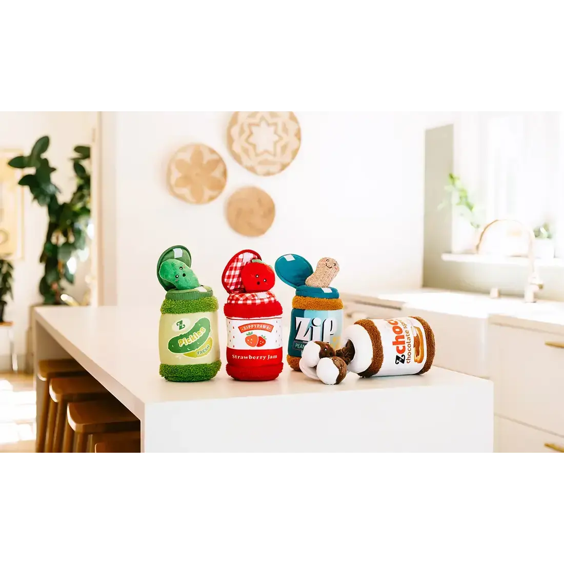 ZippyPaws Bungee Burrow Strawberry Jam Jar