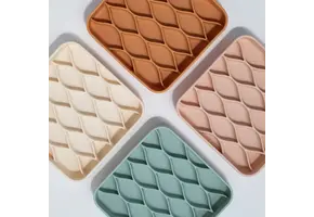 Dogged Argyle Slowfeeder Bowl