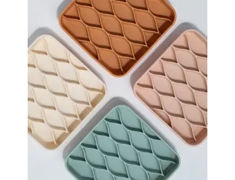 Dogged Argyle Slowfeeder Bowl